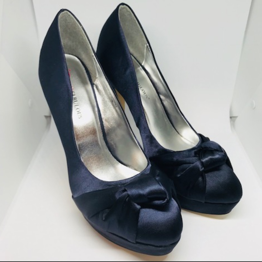 High-heel classic pumps